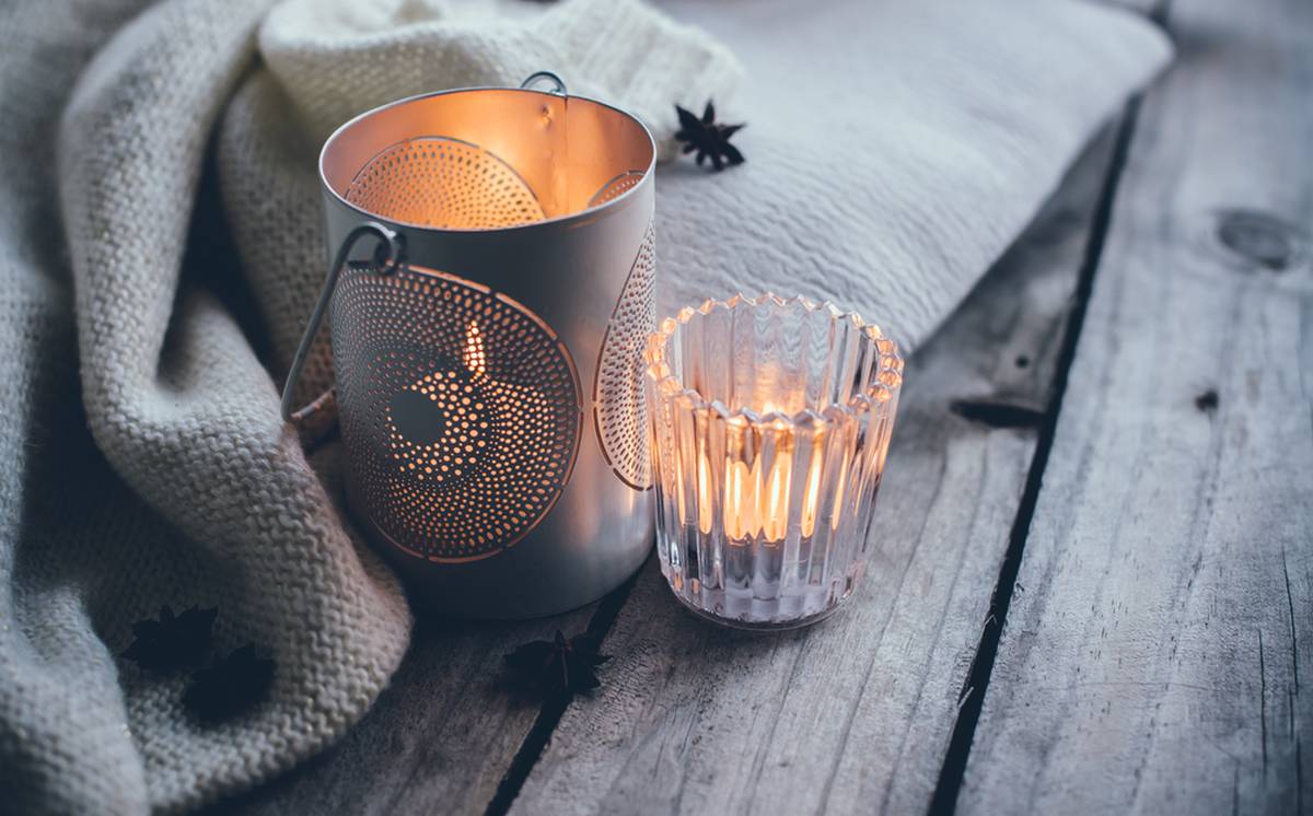Como utilizar uma vela decorativa na decoração de interiores? - Kipli