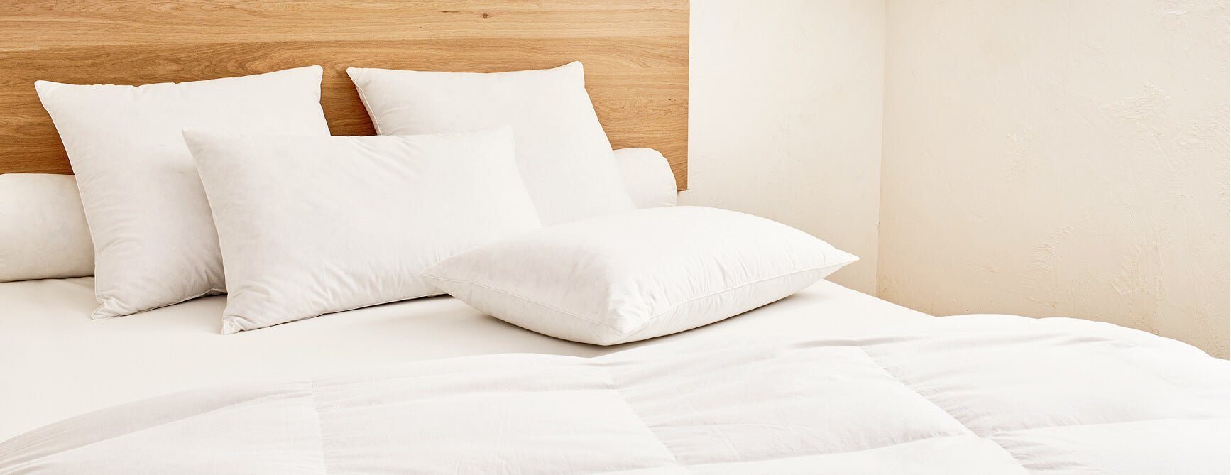 Why Choose a Pillow Protector? - Kipli