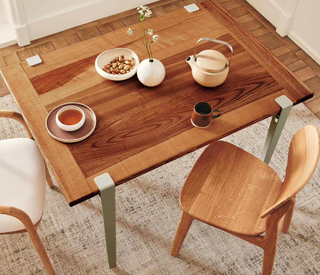 Table à manger en bois massif ÉOS - Kipli x TIPTOE - Kipli