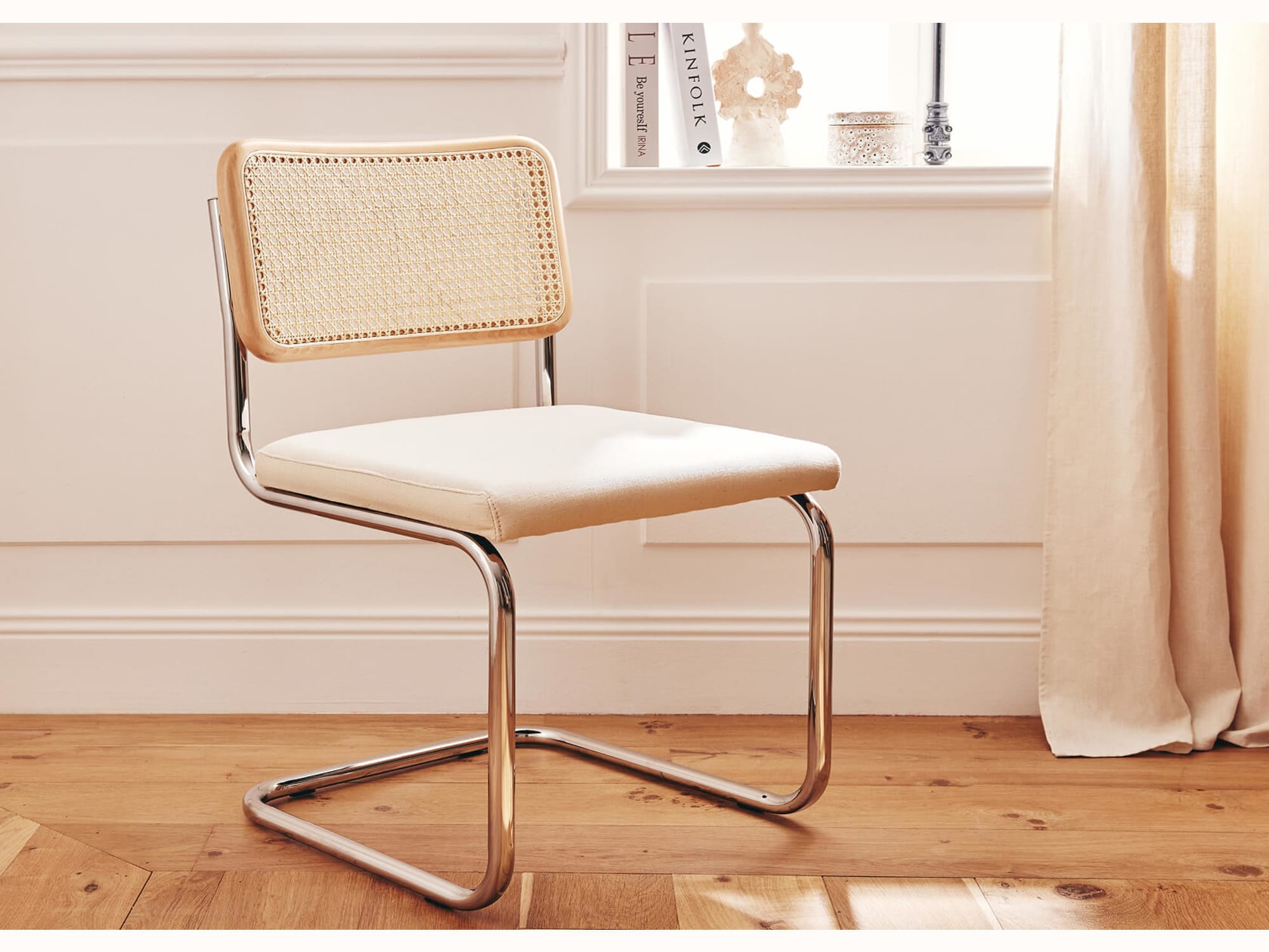 Rattanstuhl mit Metallbeinen „CHAMP DE BLÉ“ – Kipli