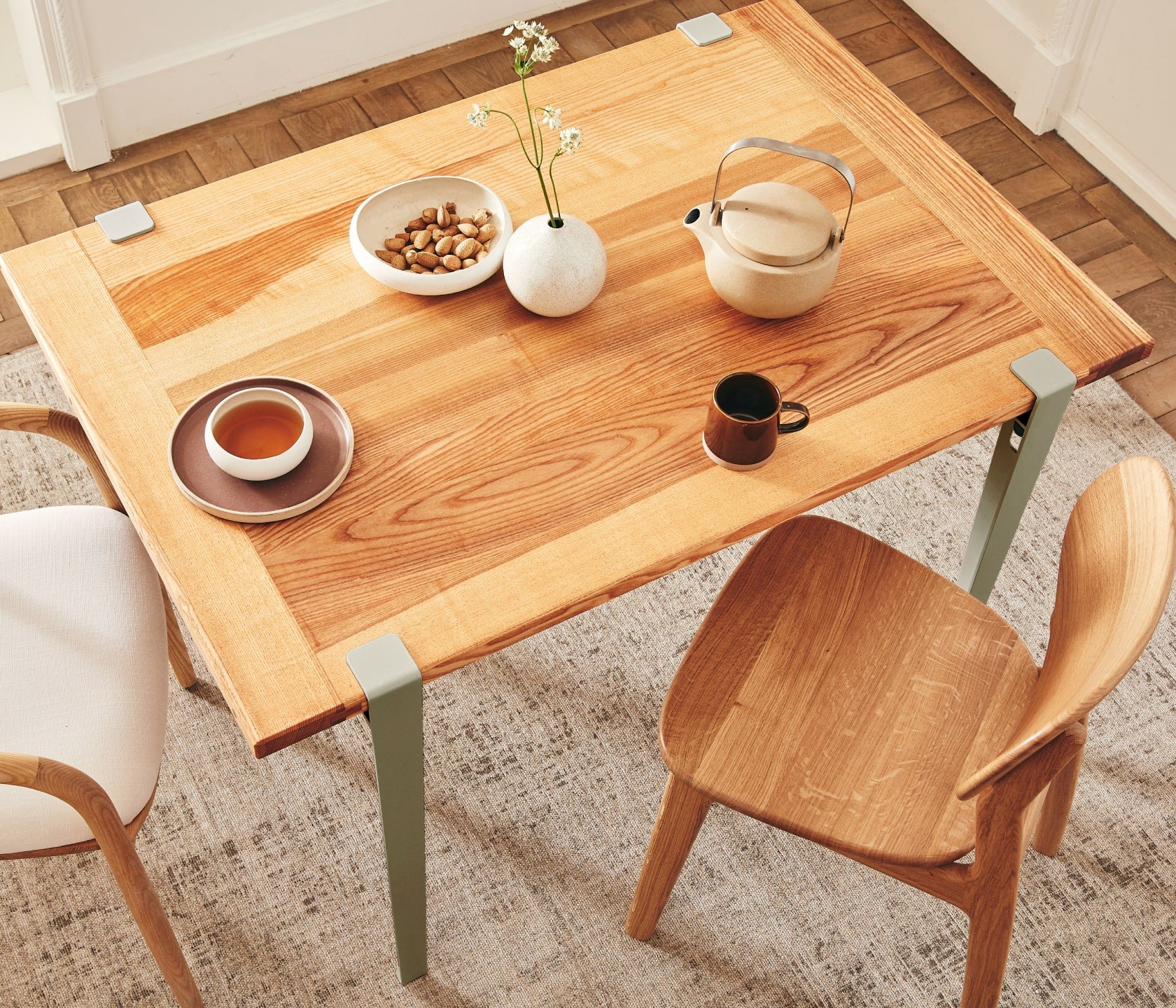 Table à manger en bois massif ÉOS - Kipli x TIPTOE - Kipli
