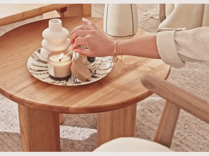 Load video: Round nesting coffee tables made of light-colored solid wood - BAOBAB